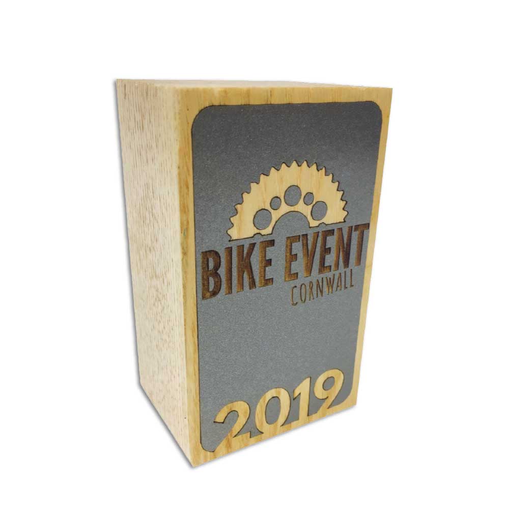 Lowdy budget-friendly wooden block award – sustainable and in stock ready to order