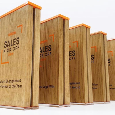 Premium wooden oak award for corporate events
