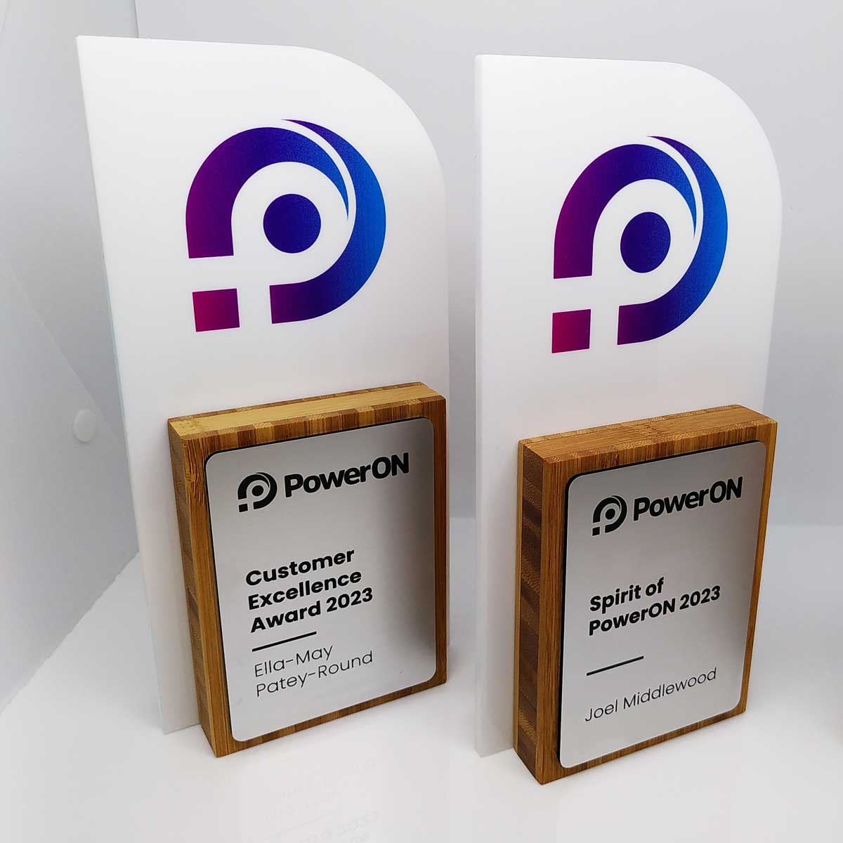 Elegant plaque for business and corporate exhibitions by More Awards