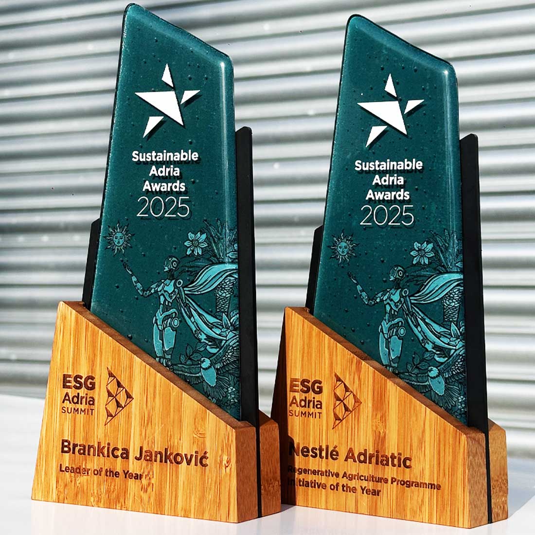 ESG Adria Summit Sustainable Awards using our Aswen in a nice recycled green glass design by More Awards